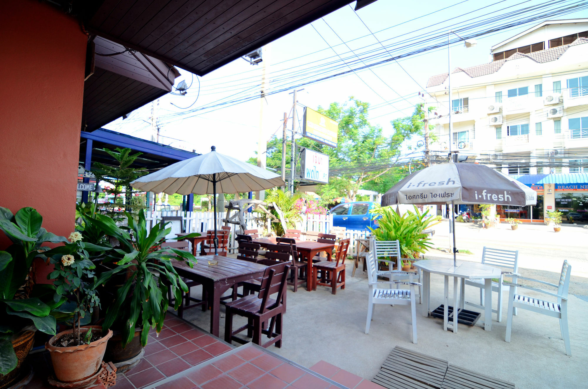 The Famous House - Jomtien Hotel Exterior photo
